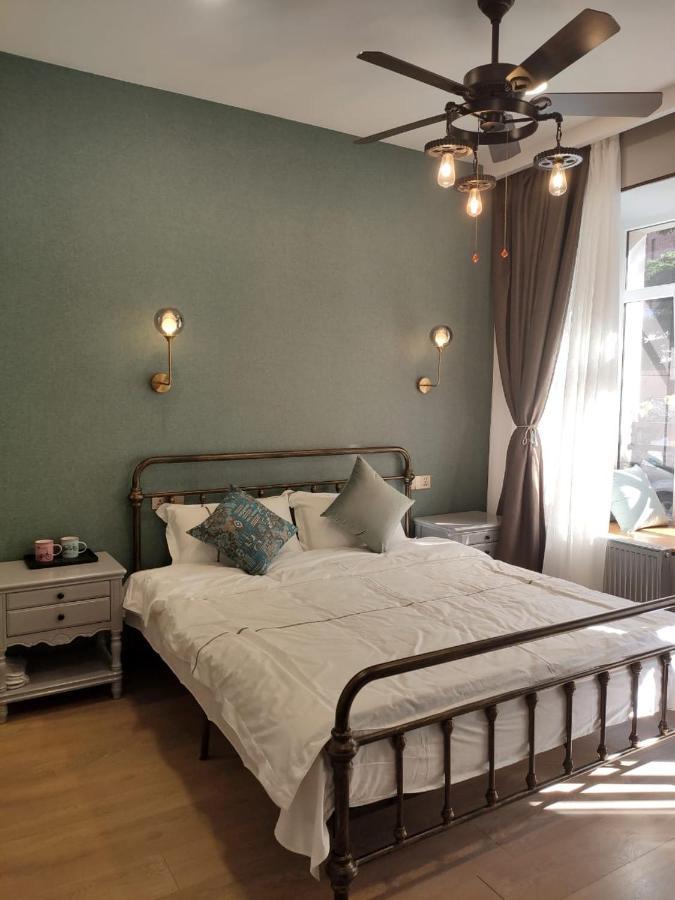 Qin Boutique Hotel Тбилиси Экстерьер фото