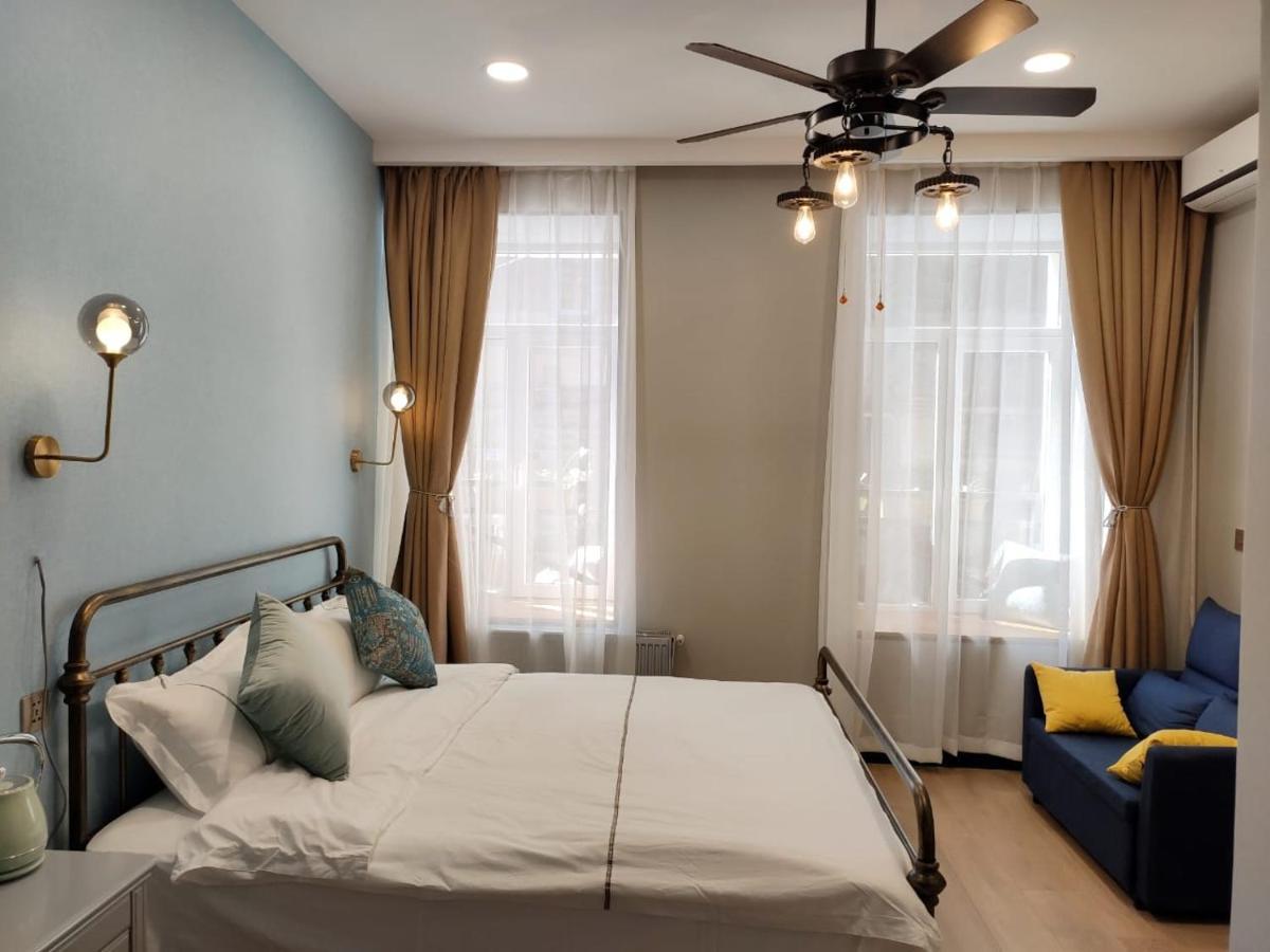 Qin Boutique Hotel Тбилиси Экстерьер фото