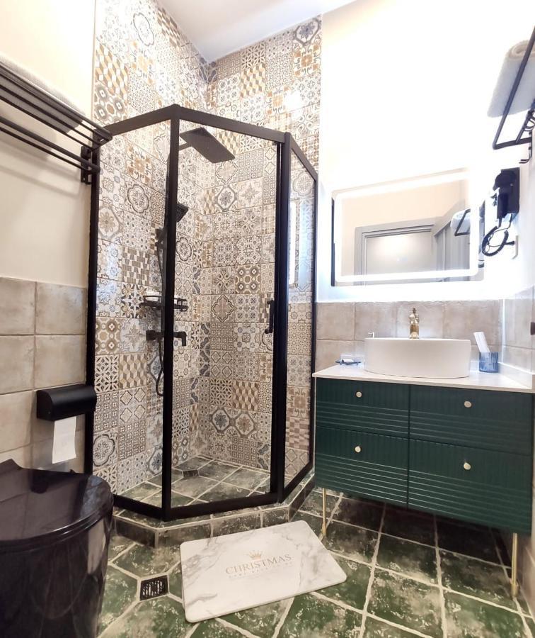 Qin Boutique Hotel Тбилиси Экстерьер фото