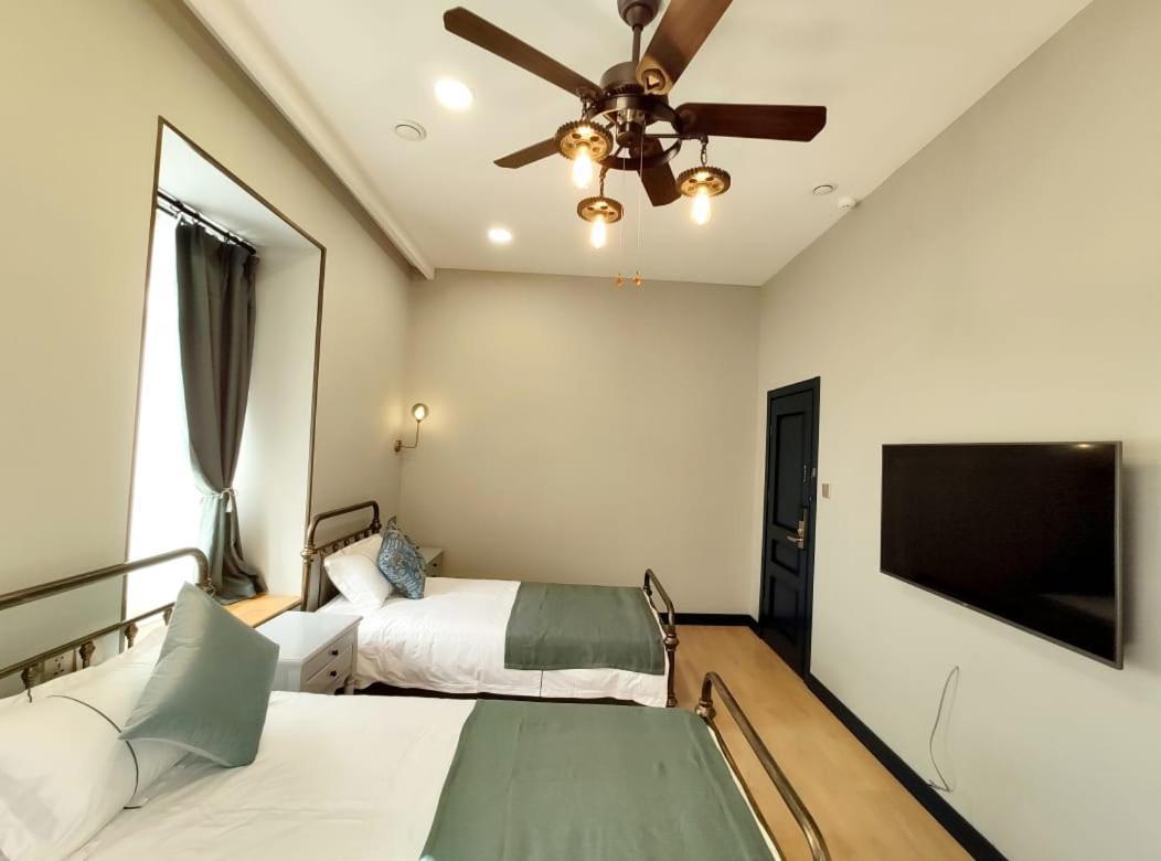 Qin Boutique Hotel Тбилиси Экстерьер фото