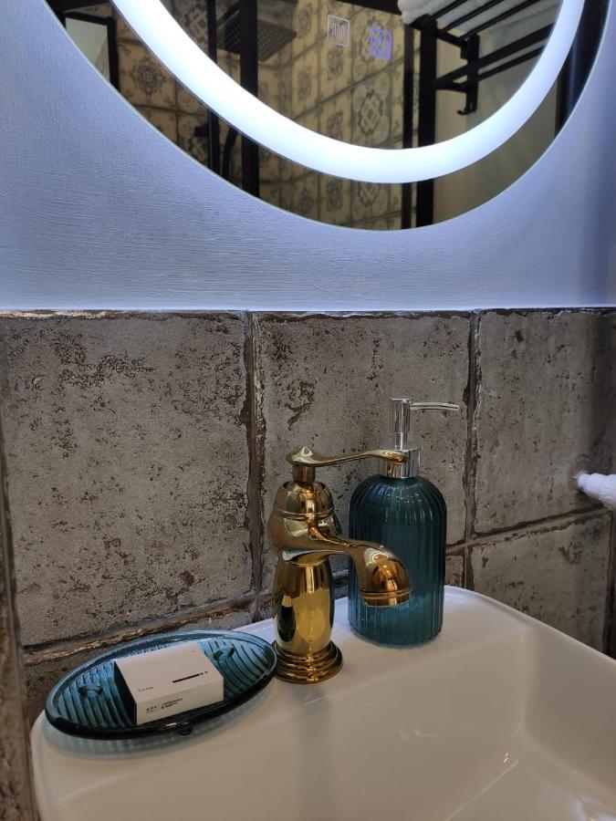 Qin Boutique Hotel Тбилиси Экстерьер фото
