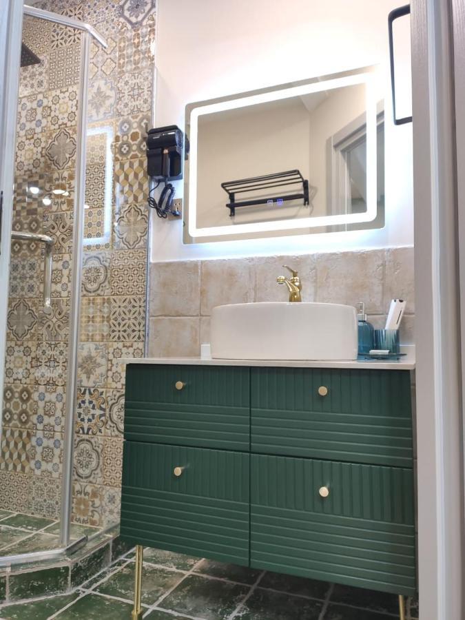 Qin Boutique Hotel Тбилиси Экстерьер фото
