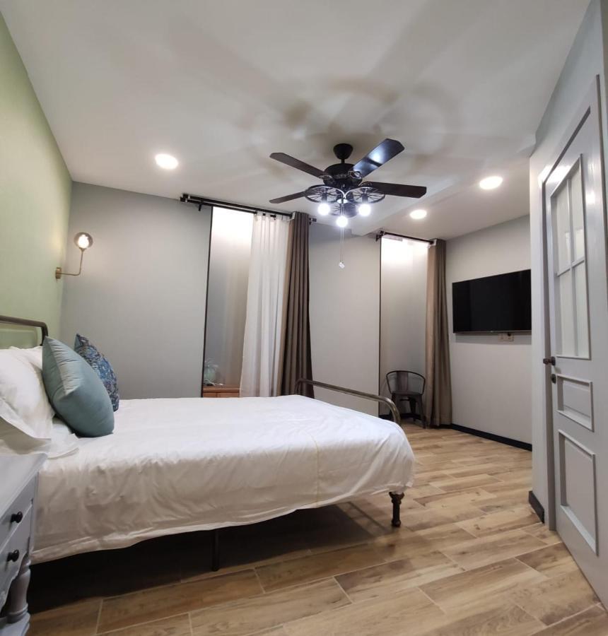 Qin Boutique Hotel Тбилиси Экстерьер фото